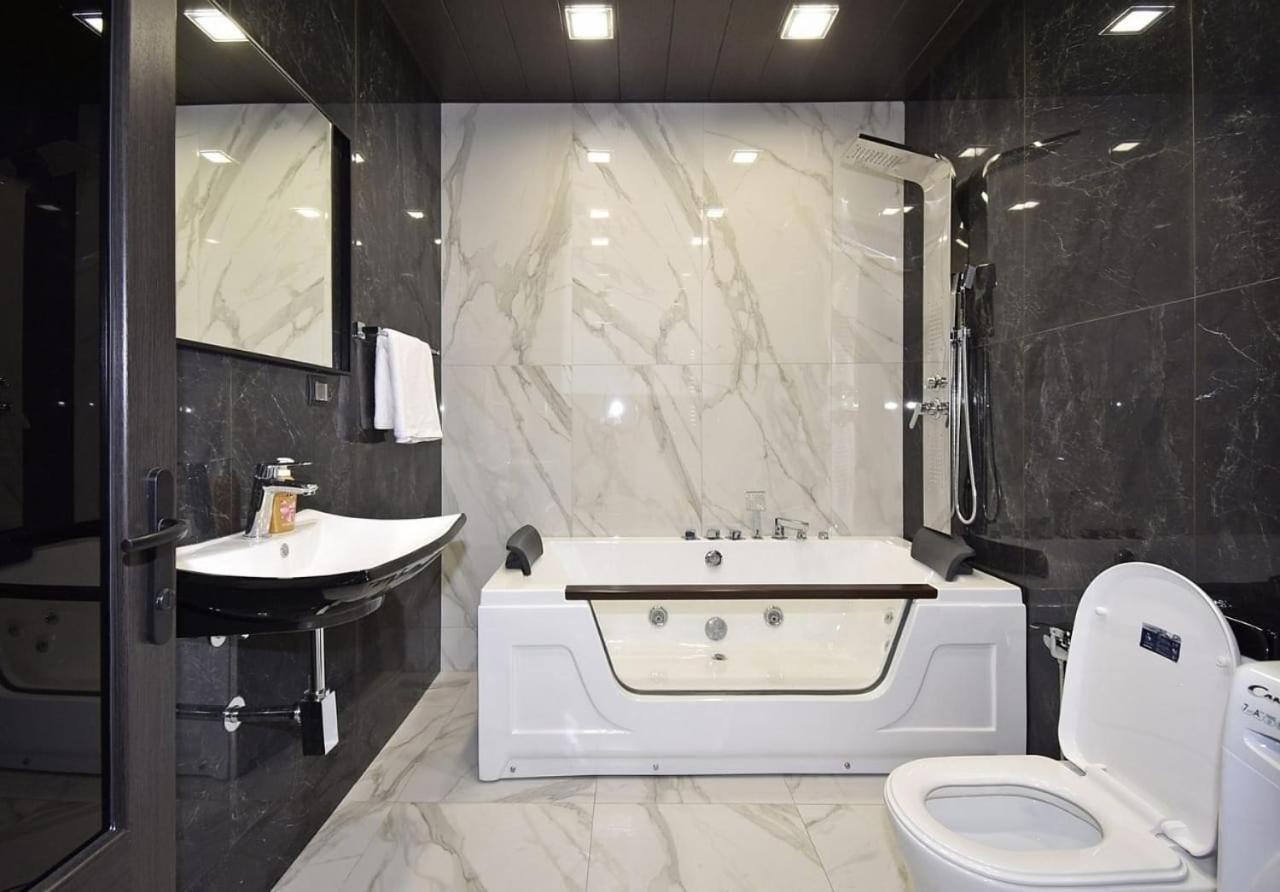 Luxuary 2Bedroom 2 Bathroom Apartment With Jacuzzi Γιερεβάν Εξωτερικό φωτογραφία