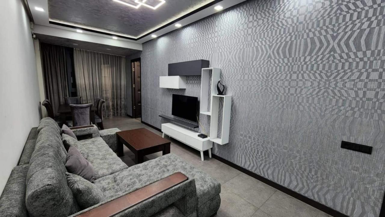 Luxuary 2Bedroom 2 Bathroom Apartment With Jacuzzi Γιερεβάν Εξωτερικό φωτογραφία